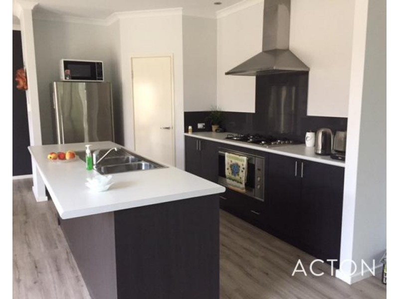 77 Maidment Parade, Dalyellup WA 6230