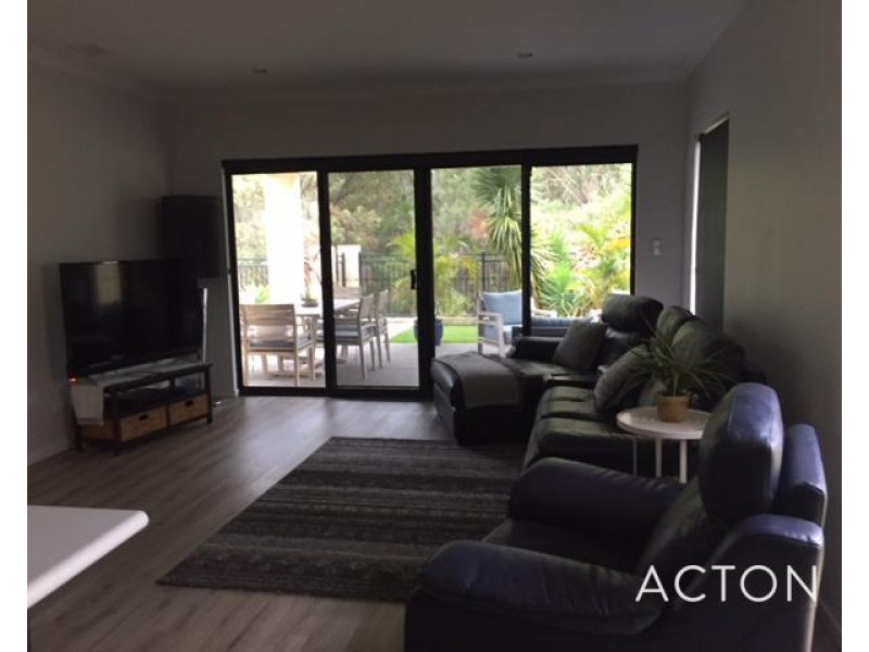 77 Maidment Parade, Dalyellup WA 6230