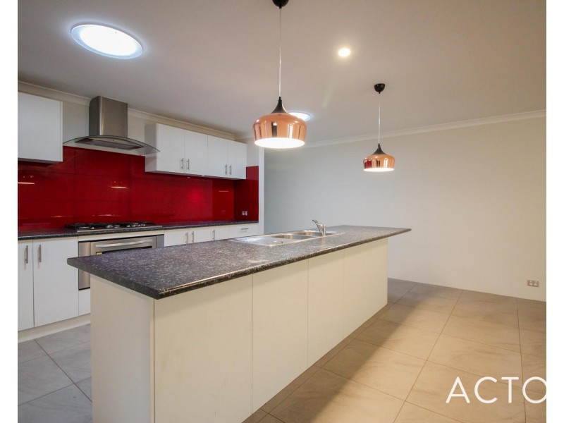 62 Santons Approach, Yalyalup WA 6280