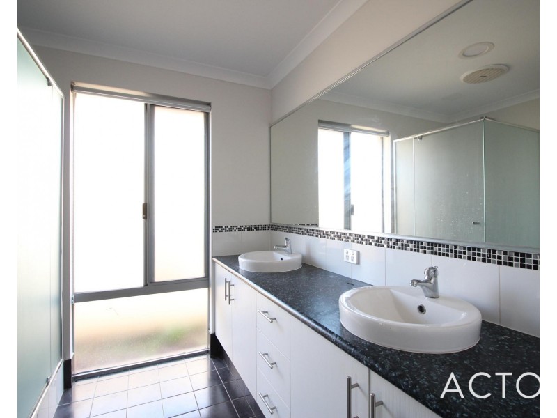 62 Santons Approach, Yalyalup WA 6280