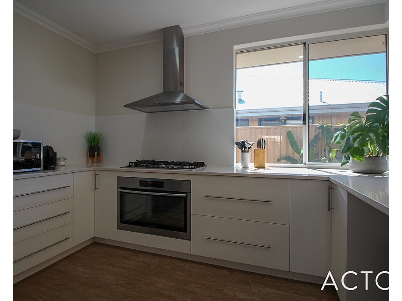 11 Rivergum Way, Glen Iris WA 6230