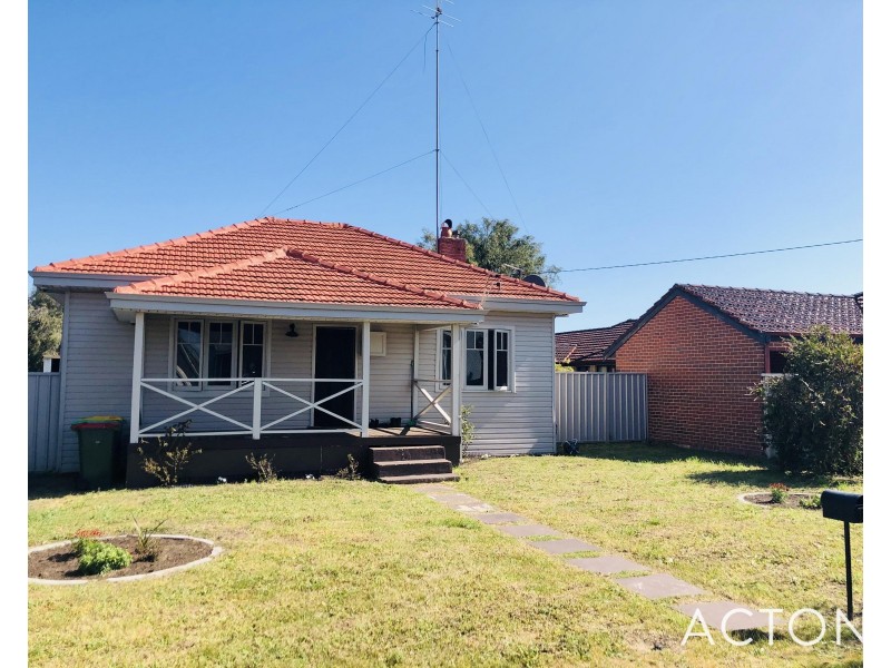 18 Gibbs Street, Carey Park WA 6230