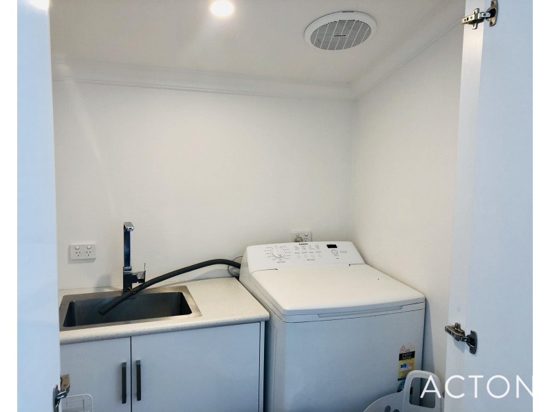 18 Gibbs Street, Carey Park WA 6230