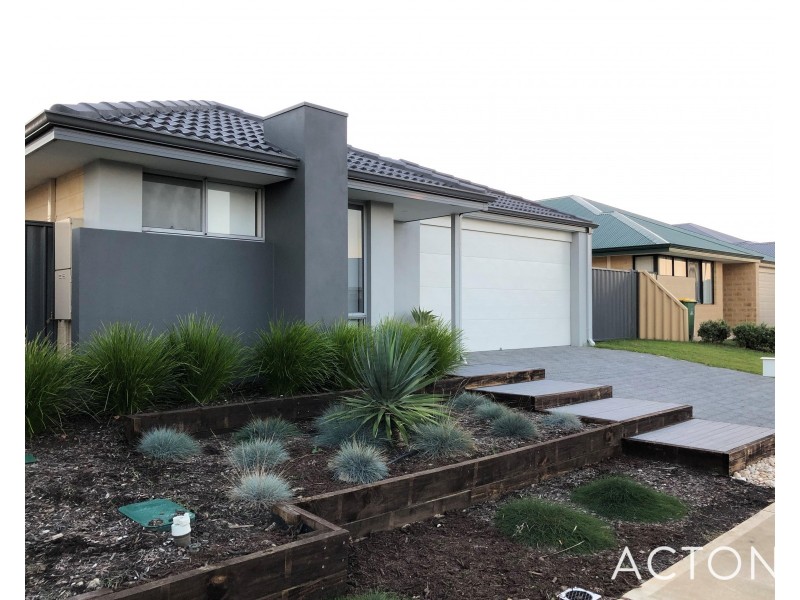 11 Toulon Way, Yalyalup WA 6280