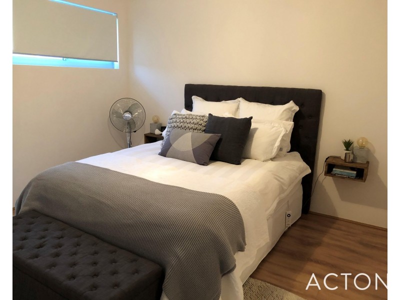 11 Toulon Way, Yalyalup WA 6280