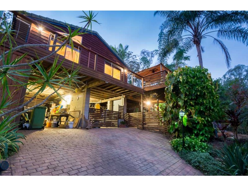 8 Suzen Court, Mooloolah Valley QLD 4553