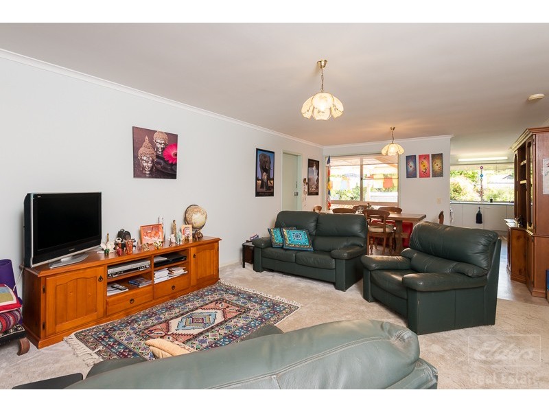 1/9 Hakea Avenue, Maleny QLD 4552