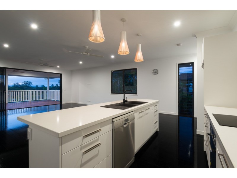 28 Royal Parade, Alderley QLD 4051