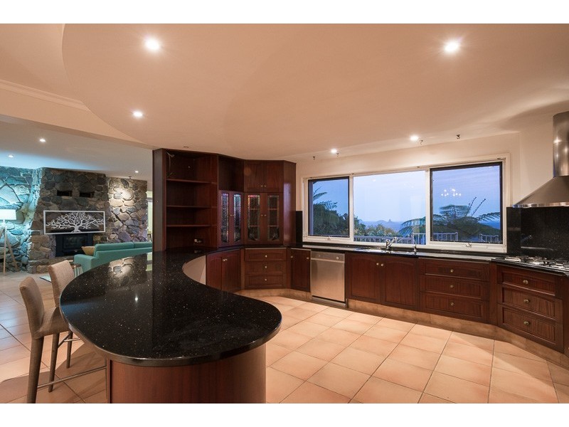 511 Mountain View Road, Maleny QLD 4552