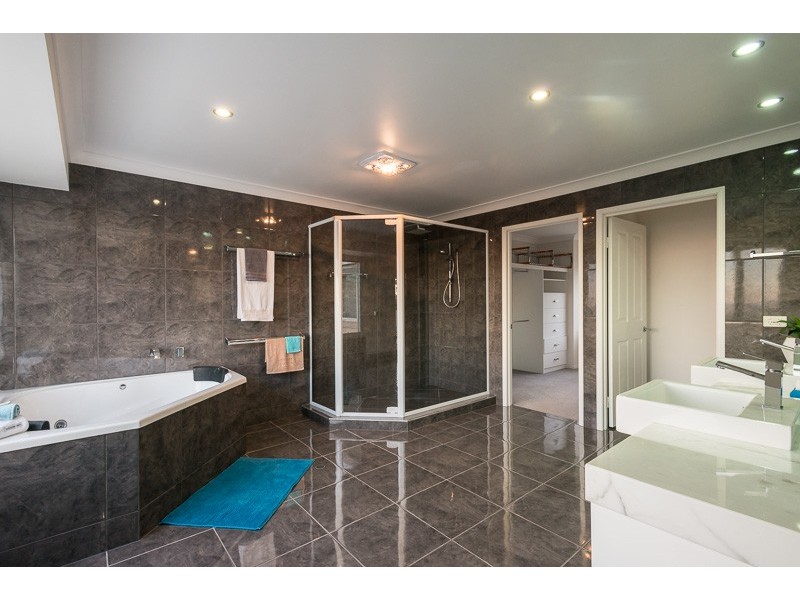 511 Mountain View Road, Maleny QLD 4552