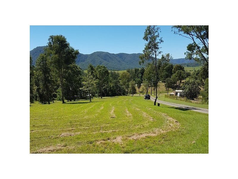 12A Meadow Lane, Conondale QLD 4552