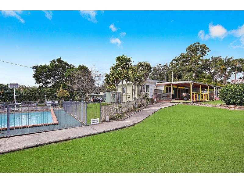 412 Steve Irwin Way, Beerburrum QLD 4517