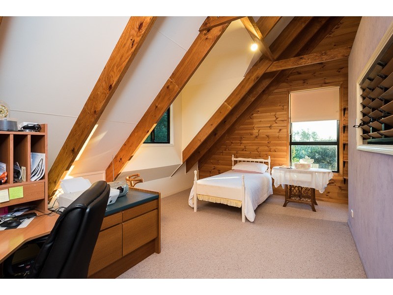 64 Binalong Road, Pinbarren QLD 4568