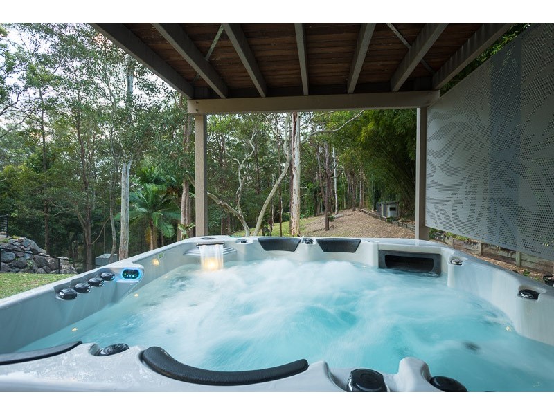 3 Upper Rosemount Road, Rosemount QLD 4560