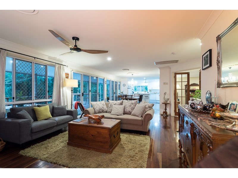 3 Upper Rosemount Road, Rosemount QLD 4560