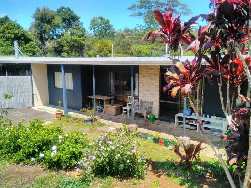 2/43 Mary Cairncross Avenue, Maleny QLD 4552