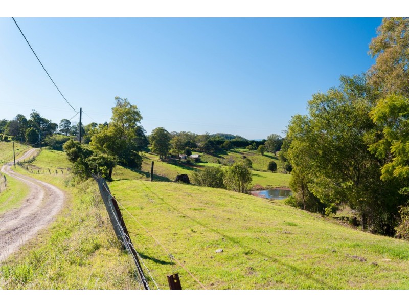 424 Dulong Road, Dulong QLD 4560