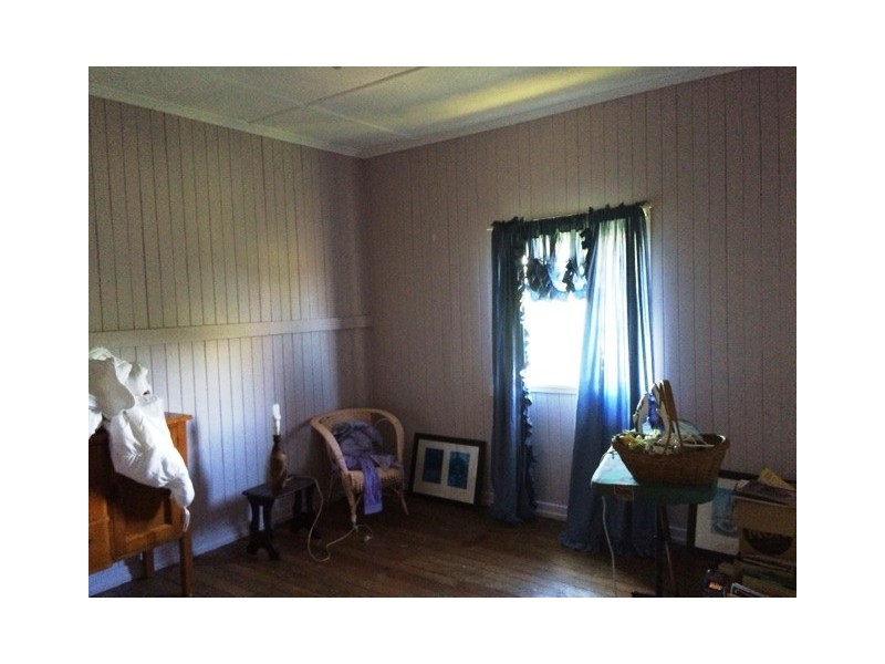 13 TEAK STREET, Maleny QLD 4552