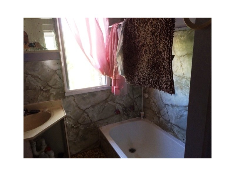 13 TEAK STREET, Maleny QLD 4552