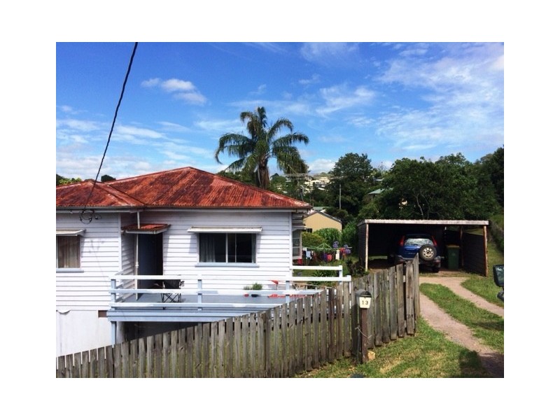 13 TEAK STREET, Maleny QLD 4552