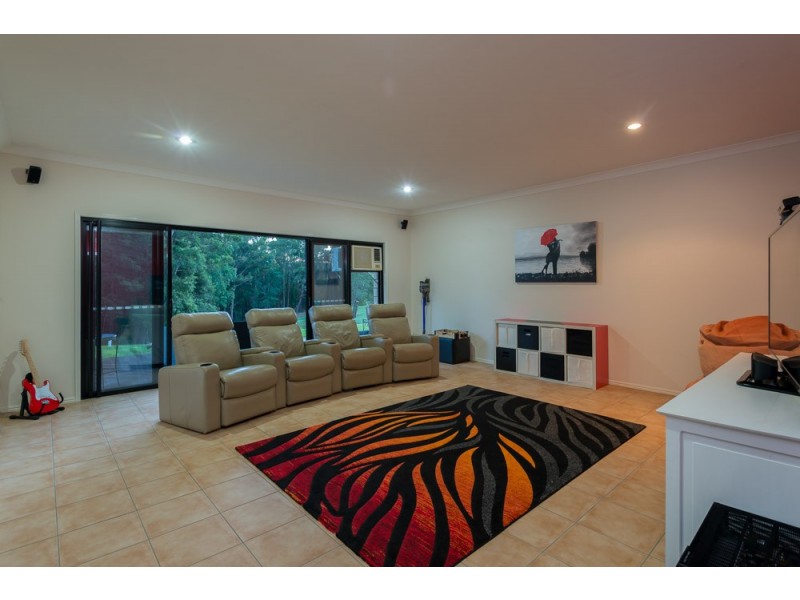 6 Towen Mount Road, Towen Mountain QLD 4560
