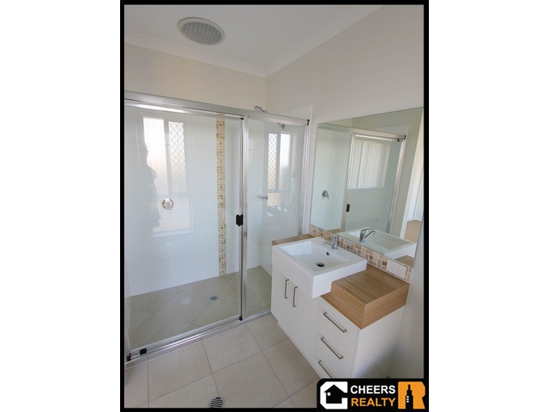 3 Buchanen Street, Boyne Island QLD 4680