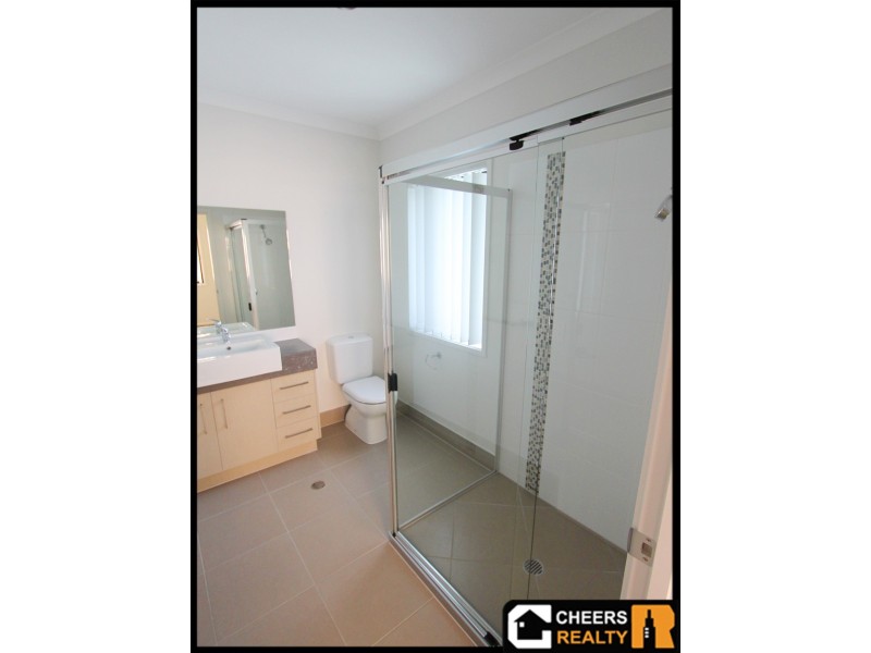 1 Numalia Lane, Boyne Island QLD 4680