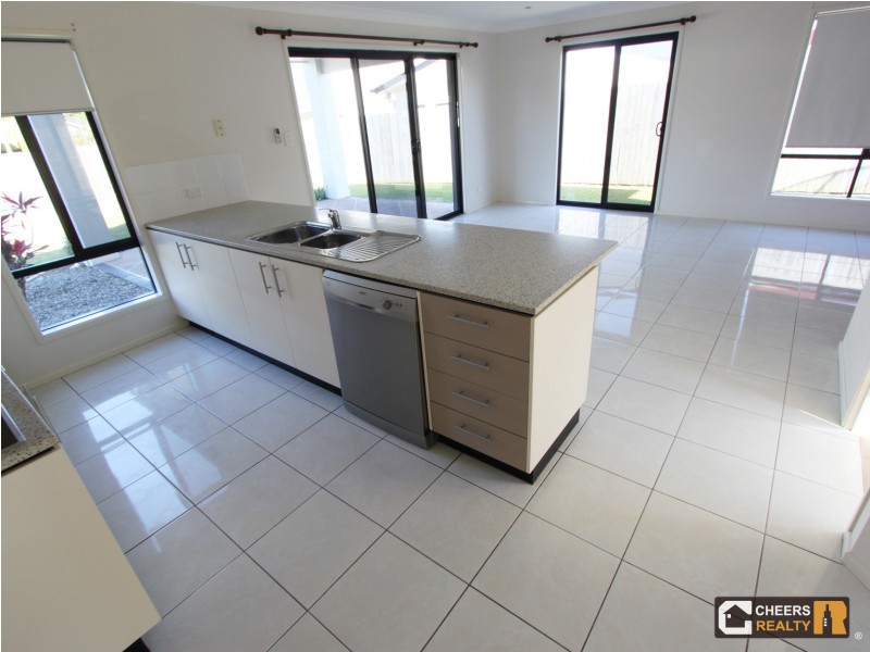 6 Hira Cl, Calamvale QLD 4116