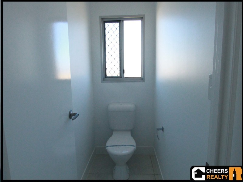 44 Daintree Blvd, New Auckland QLD 4680