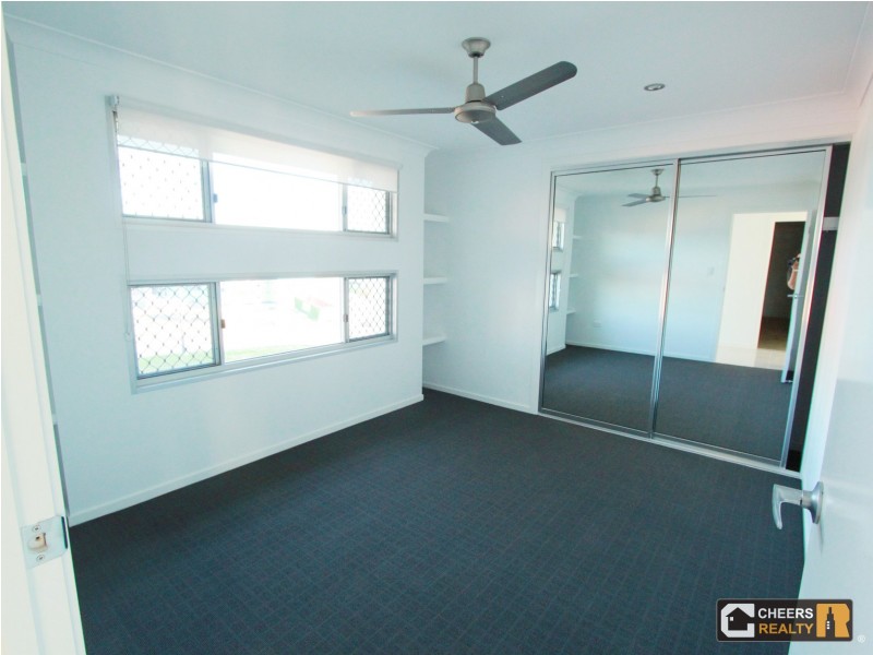 31 Boonderee Place, New Auckland QLD 4680