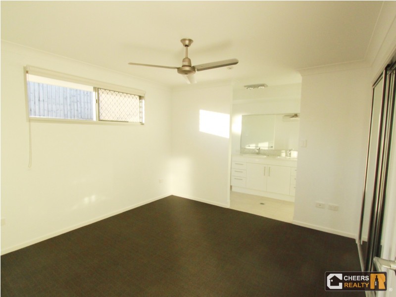 31 Boonderee Place, New Auckland QLD 4680