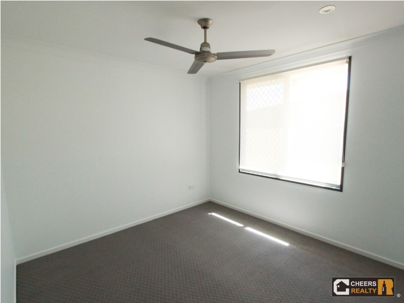 69 Daintree Blvd, New Auckland QLD 4680