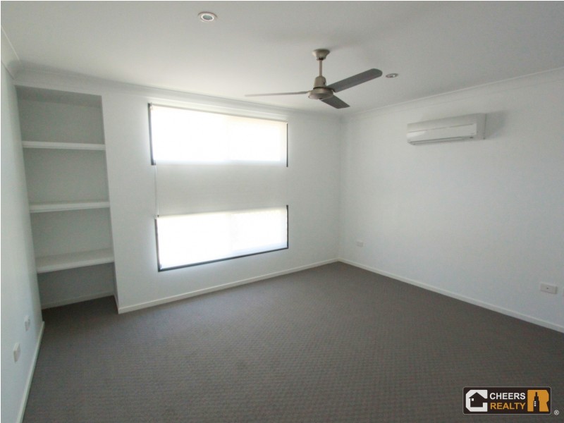 69 Daintree Blvd, New Auckland QLD 4680