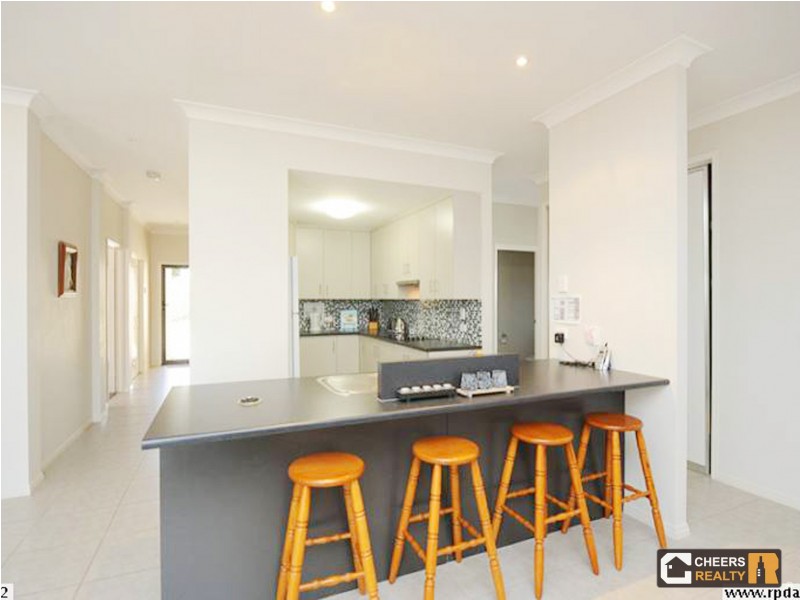 19 Larcom Rise, West Gladstone QLD 4680