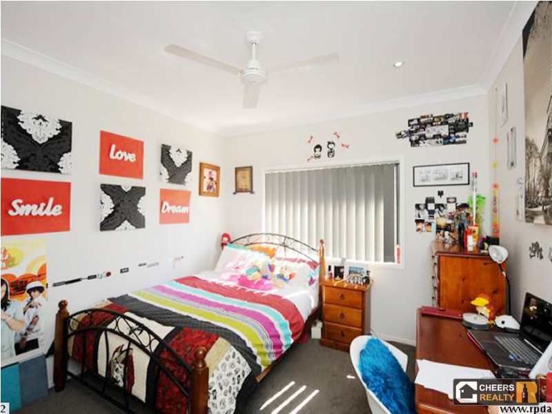 19 Larcom Rise, West Gladstone QLD 4680