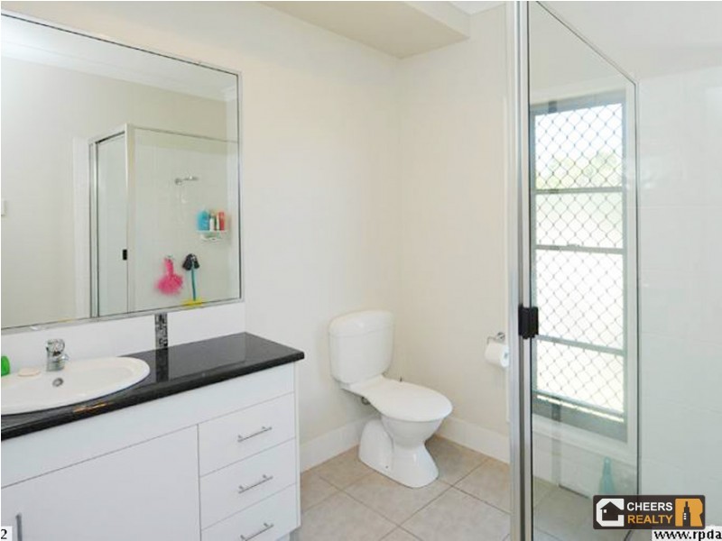 19 Larcom Rise, West Gladstone QLD 4680