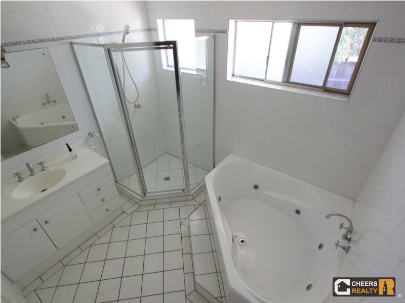 8 Nerissa Court, Underwood QLD 4119