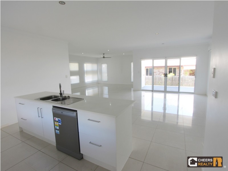 24 Bauhinia St, Boyne Island QLD 4680