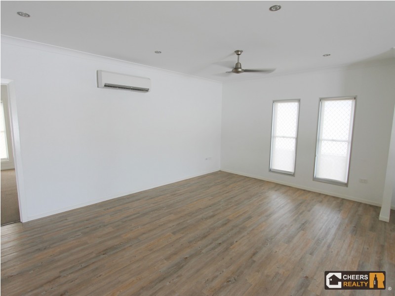 6 Carnarvon Parade, New Auckland QLD 4680