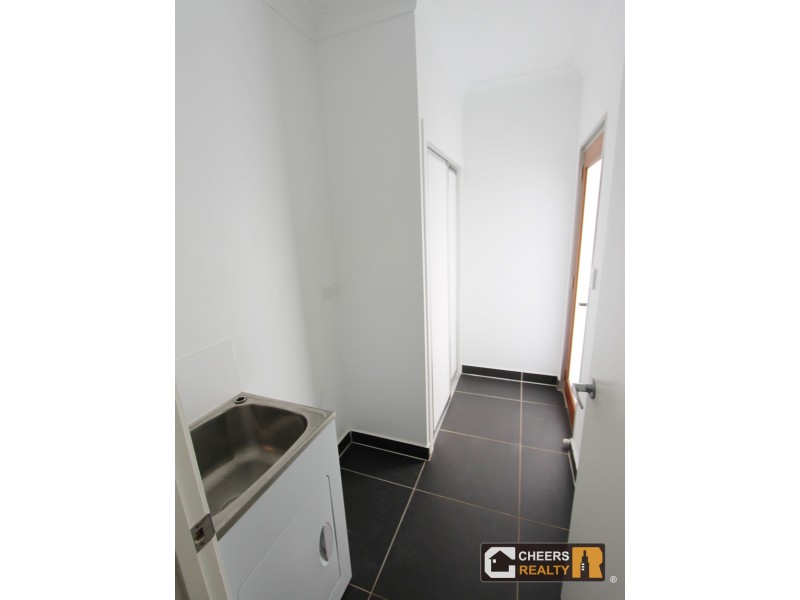 6 Carnarvon Parade, New Auckland QLD 4680