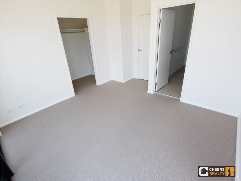 2 Mayfair Lane, Hope Island QLD 4212