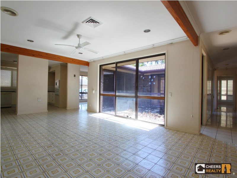 437 Mains Road, Macgregor QLD 4109