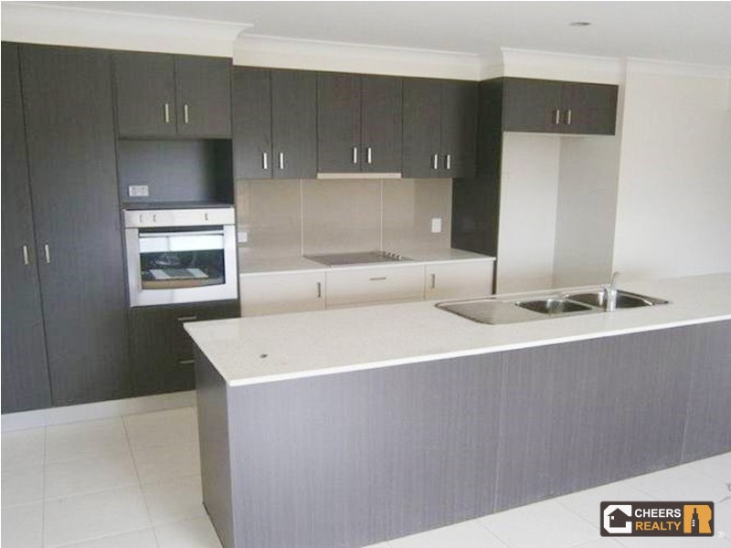 9 Brindabella Parade, New Auckland QLD 4680