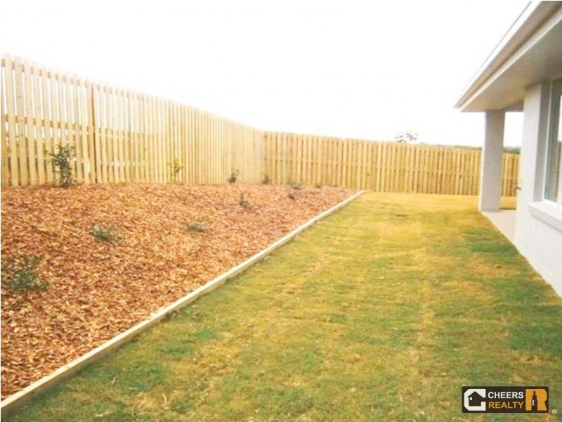 9 Brindabella Parade, New Auckland QLD 4680