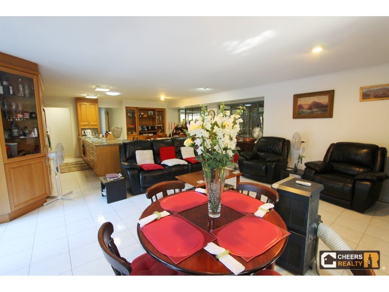 192 Arrabri Street, Mount Ommaney QLD 4074