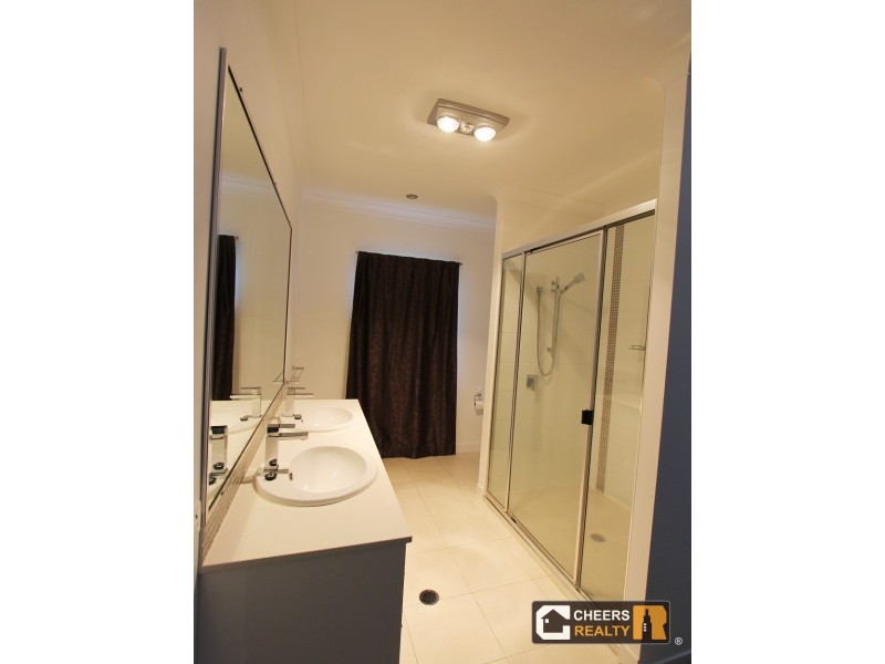 11 Windjana Court, New Auckland QLD 4680