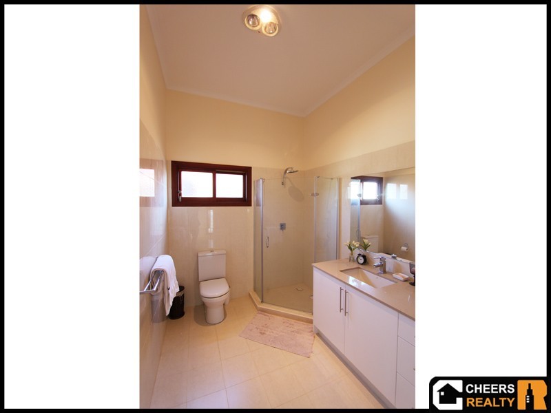 57 Newdegate Street, Greenslopes QLD 4120