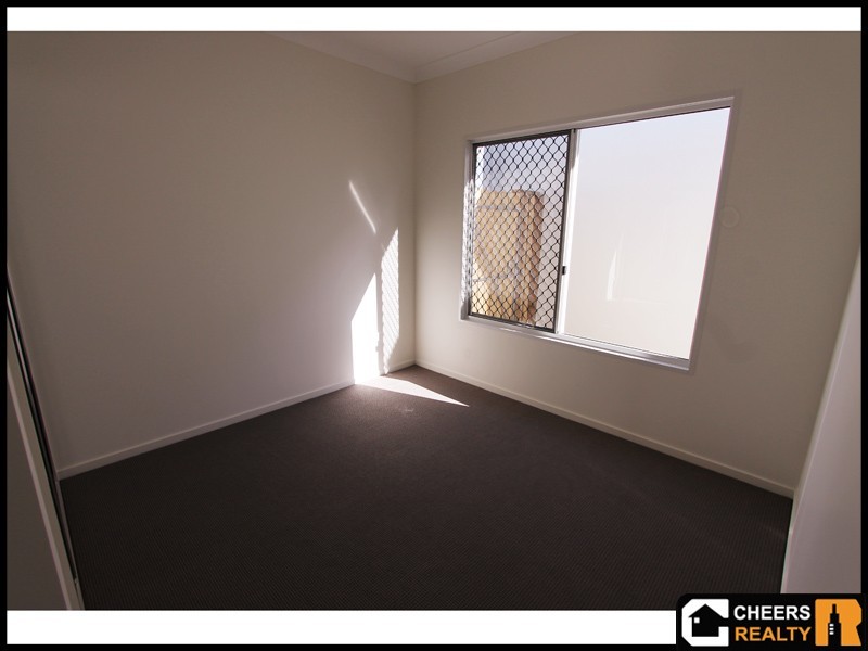14 Valhalla Street, Clinton QLD 4680