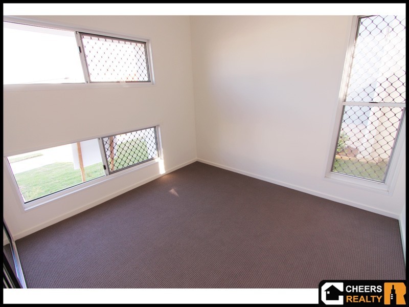 14 Valhalla Street, Clinton QLD 4680