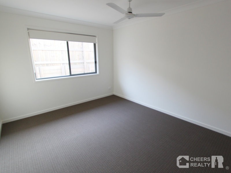 4 Deveney Dr., Kirkwood QLD 4680